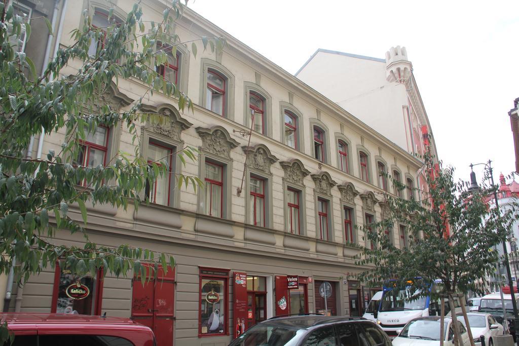 Mighty Prague Apartments Truhlarska Szoba fotó